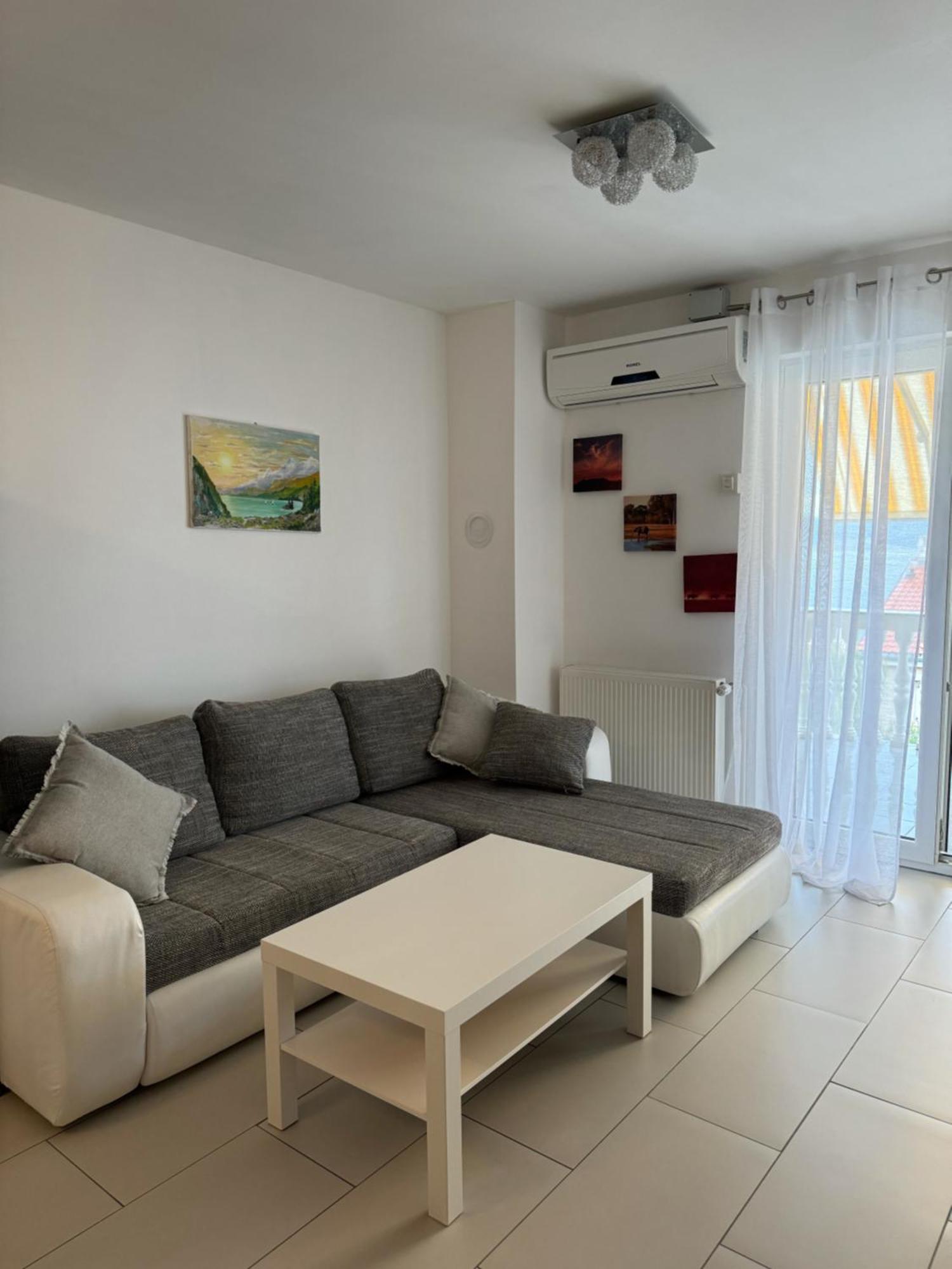 Haus Ella Apartamento Novi Vinodolski Exterior foto